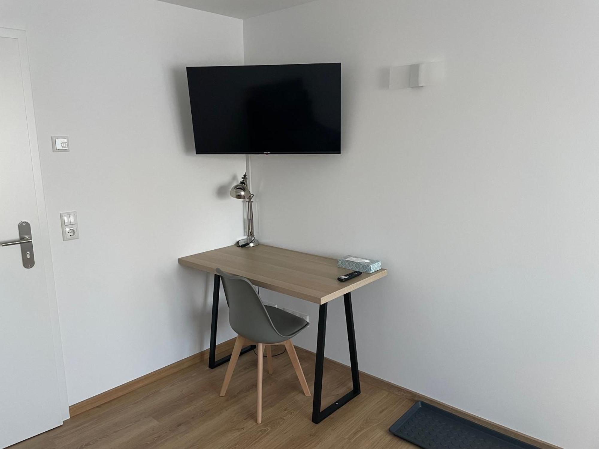 Exklusive Zimmer Mit Geteiltem Bad Und Kueche Kg Stadtilm ภายนอก รูปภาพ